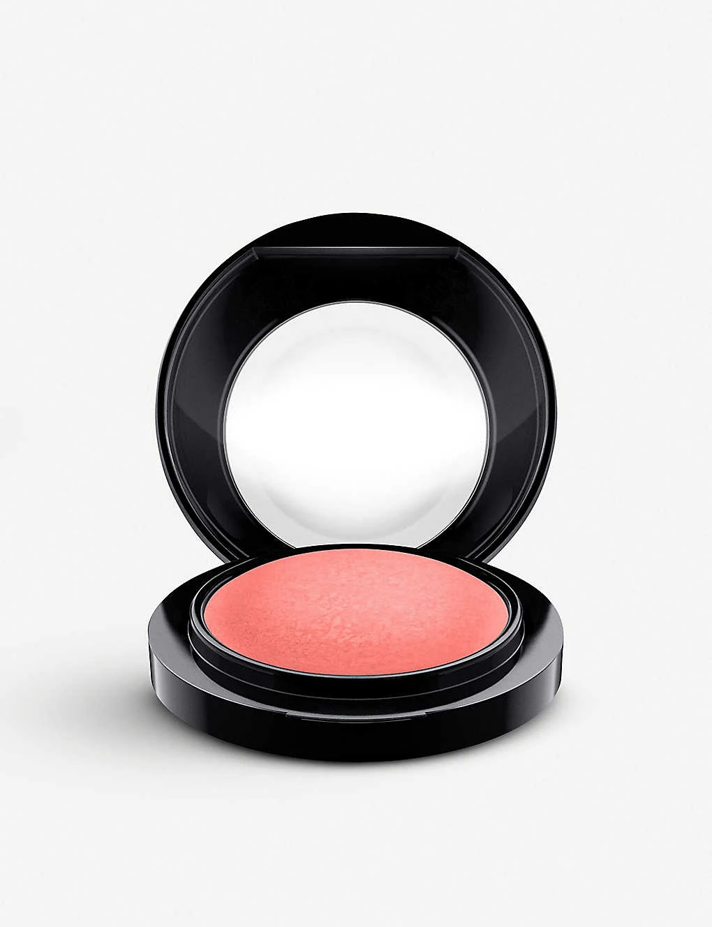 MAC Mineralize Blush 3.5g Flirting With Danger 8 MAC Mineralize Blush 3.5g Flirting With Danger - Image 6