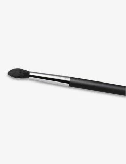 MAC 240S Large Tapered Blending Brush