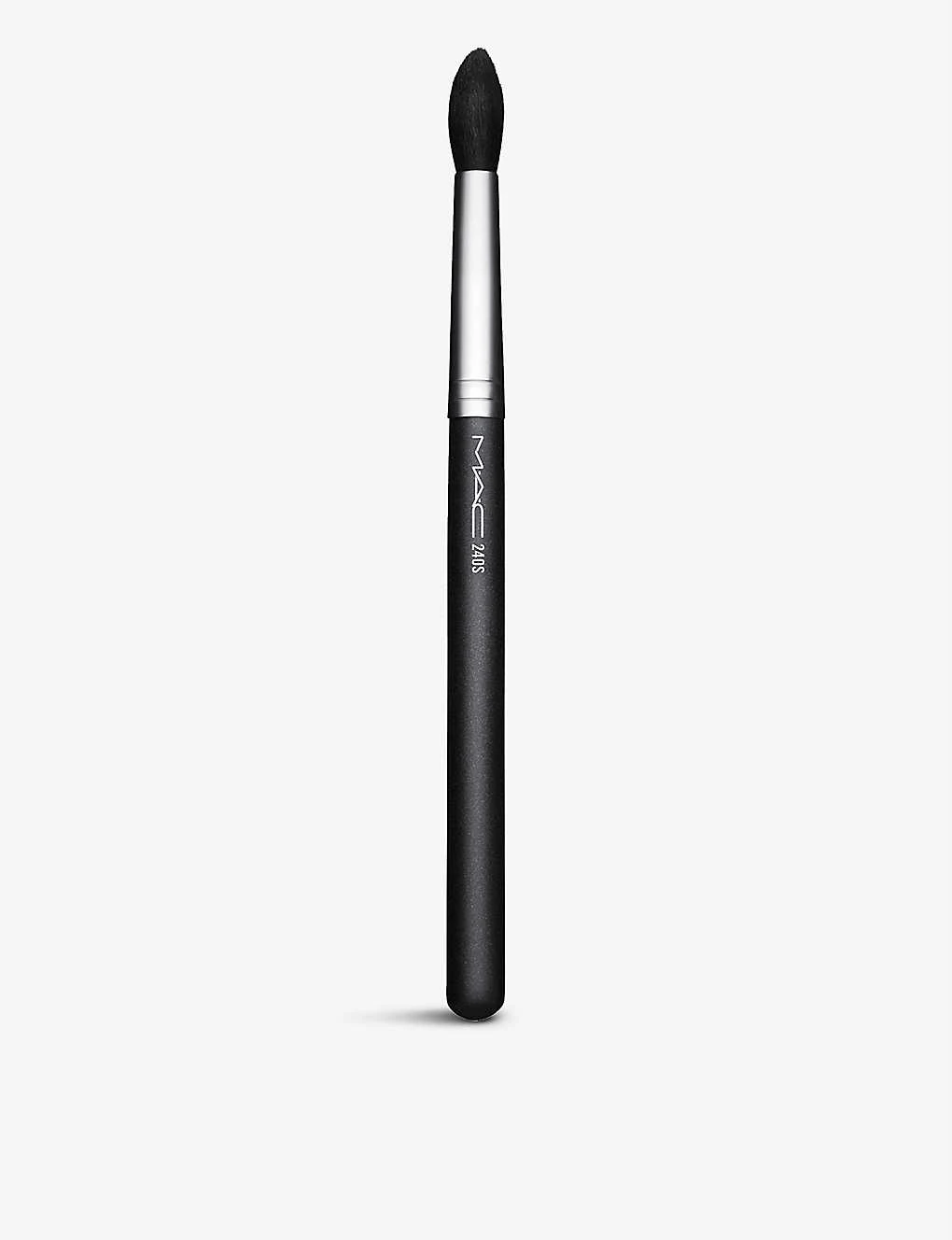 MAC 240S Large Tapered Blending Brush 5 MAC 240S Large Tapered Blending Brush - Image 3