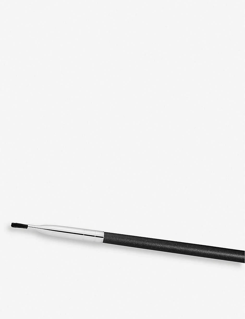MAC 208 Angled Brow Brush 3 MAC 208 Angled Brow Brush