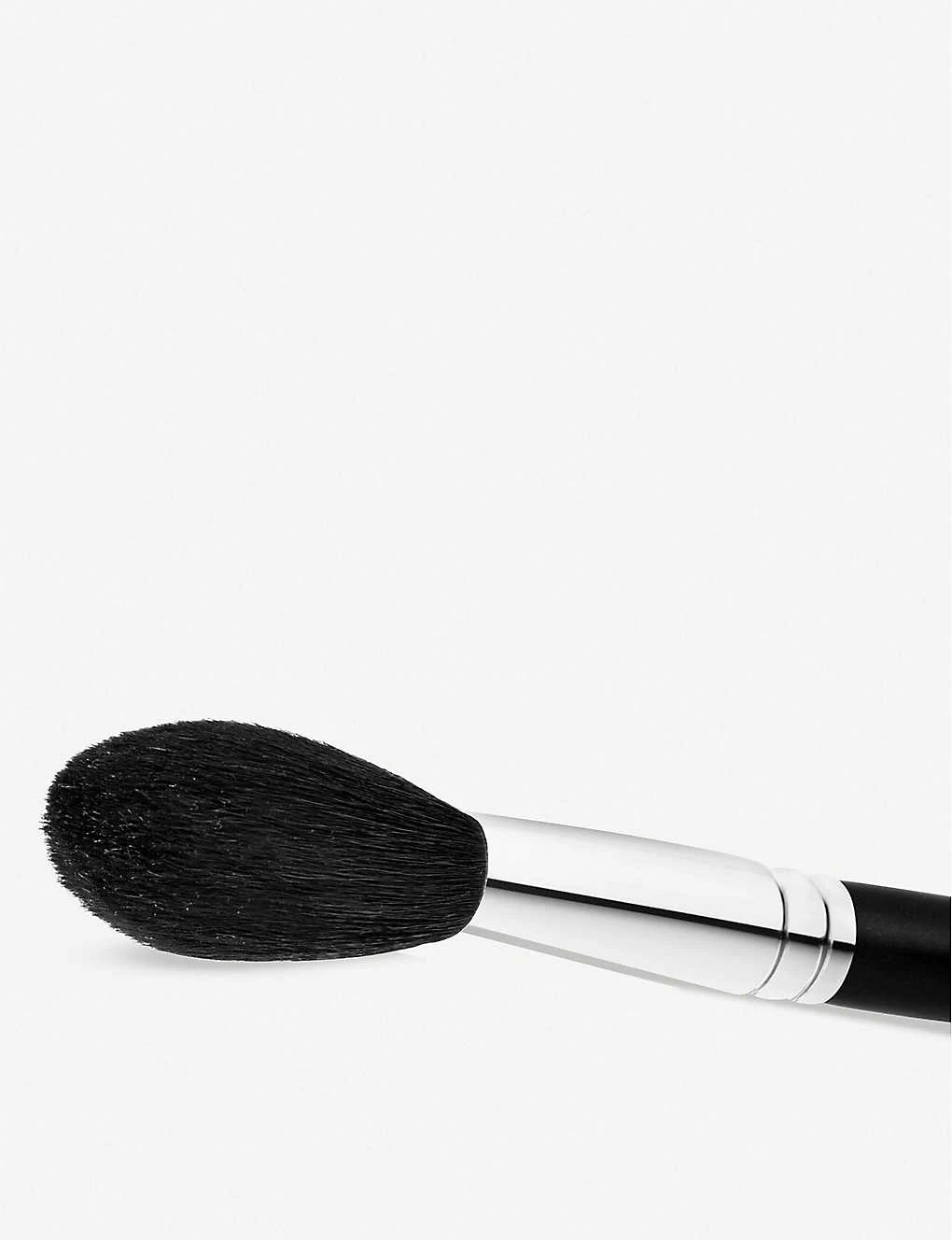 MAC 150 Large Shader Brush 3 MAC 150 Large Shader Brush